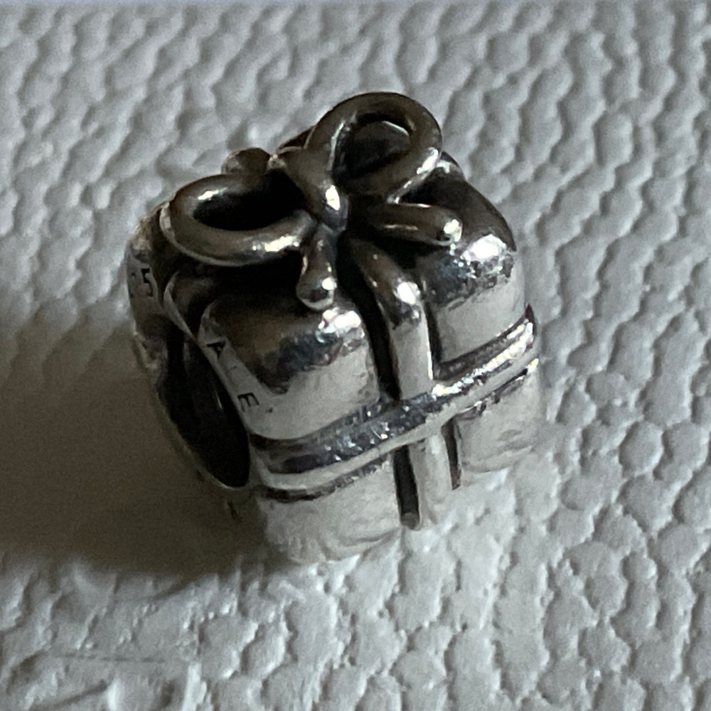 Pandora Silver Gift Charm Bracelet